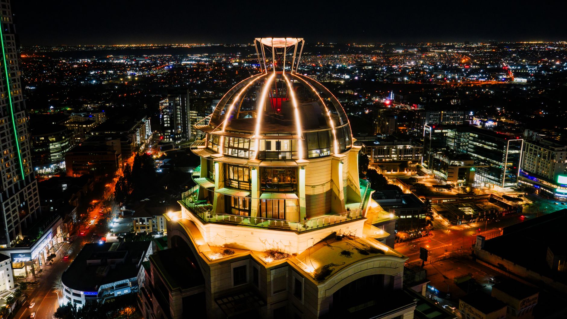 约翰内斯堡桑顿商务区夜景